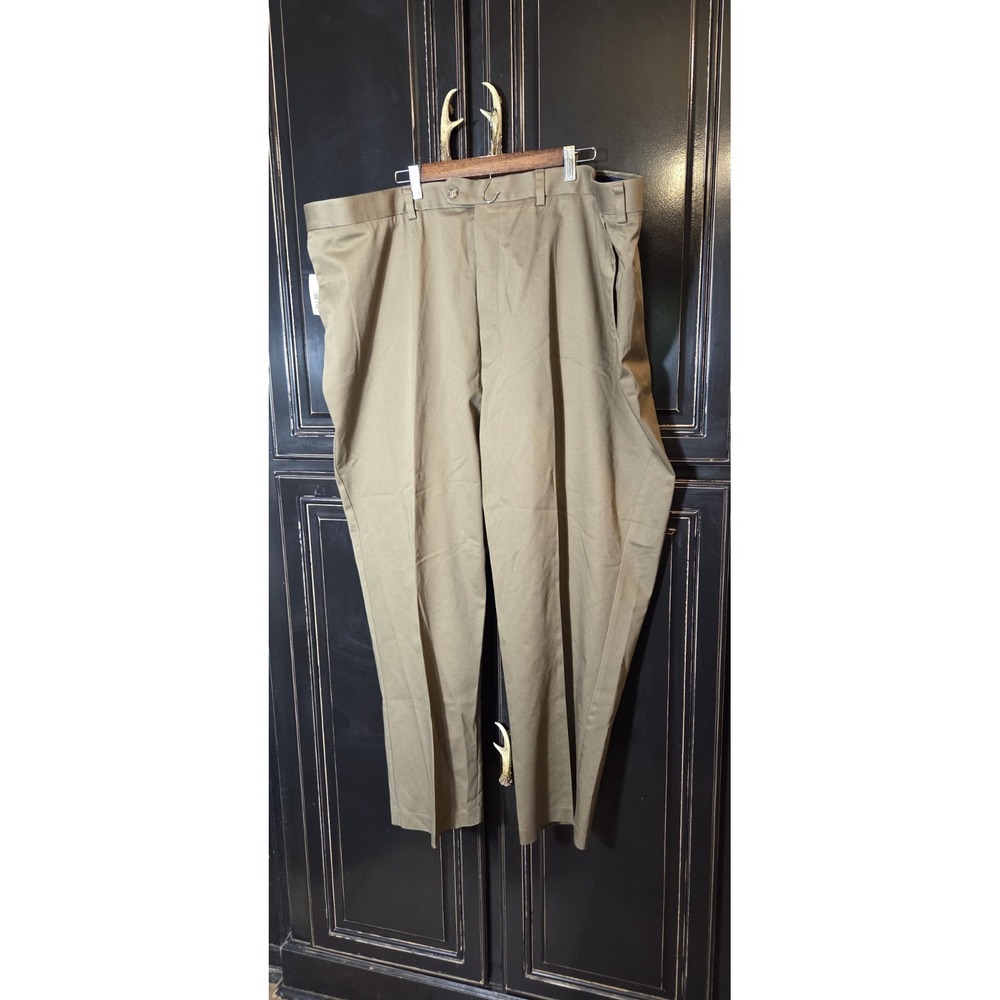 Roundtree and Yorke Travel Smart Dress pants, 52x30 NWT, Workwear, Casual,